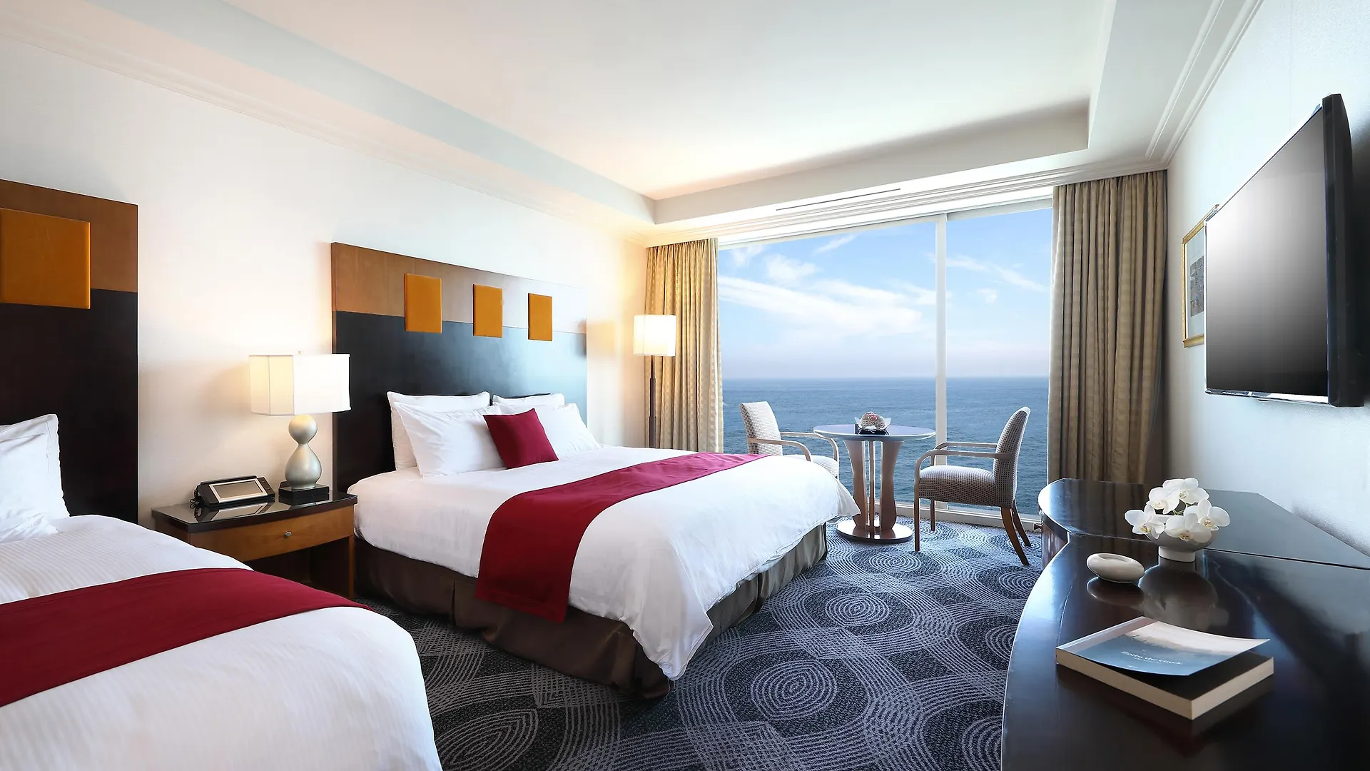 Hotel Ramada Plaza By Wyndham Jeju Ocean Front