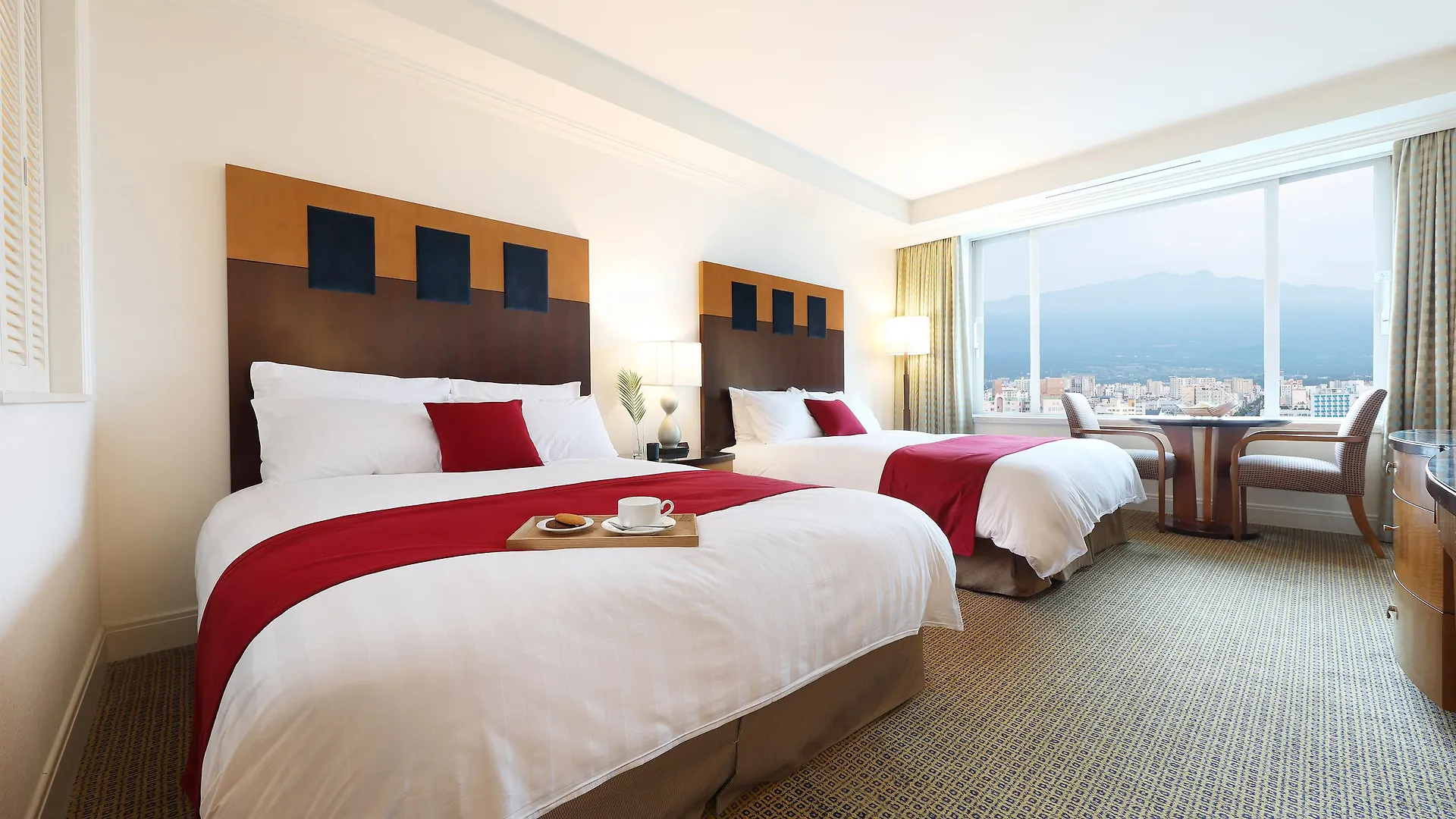 Hotel Ramada Plaza By Wyndham Jeju Ocean Front
