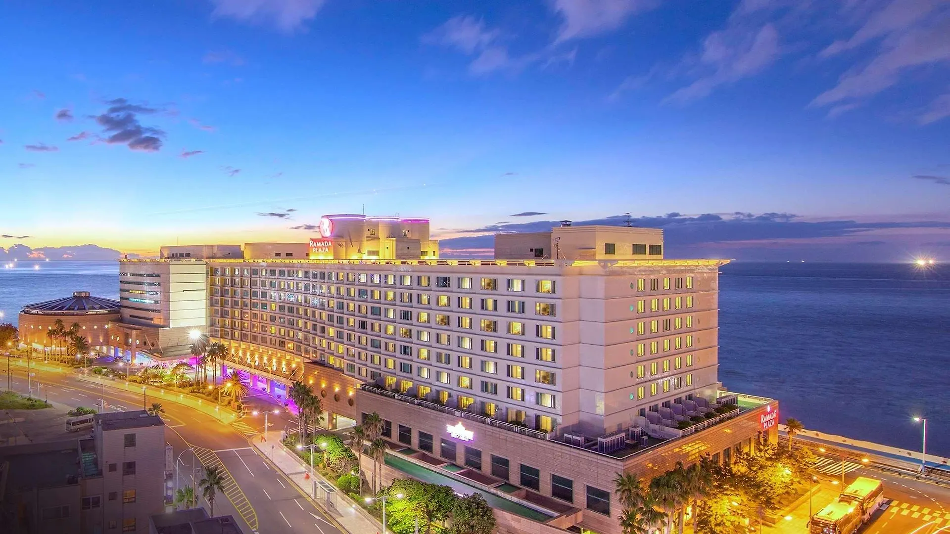 Hotel Ramada Plaza By Wyndham Jeju Ocean Front 5*,  Corea del Sud
