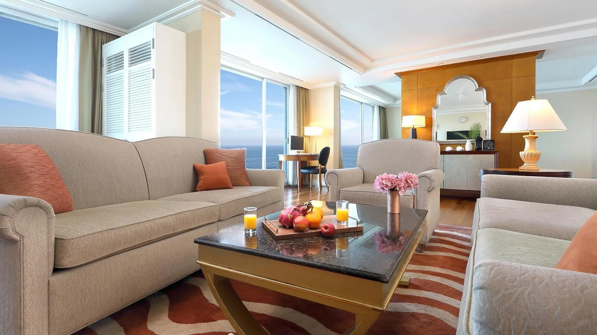 Hotel Ramada Plaza By Wyndham Jeju Ocean Front