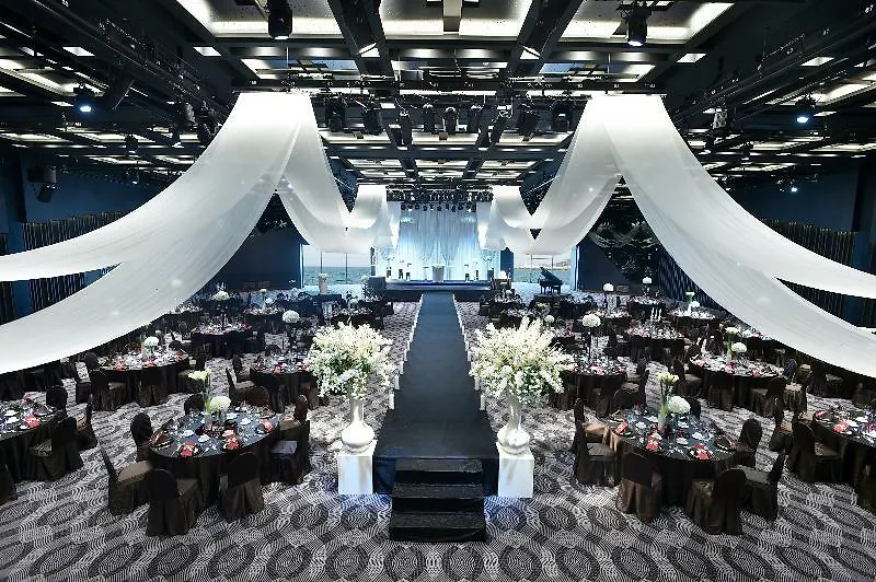 Hotel Ramada Plaza By Wyndham Jeju Ocean Front 5*,  Corea del Sud