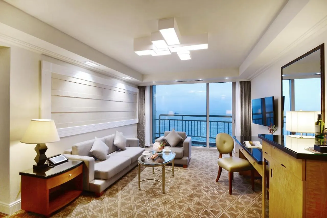 Hotel Ramada Plaza By Wyndham Jeju Ocean Front