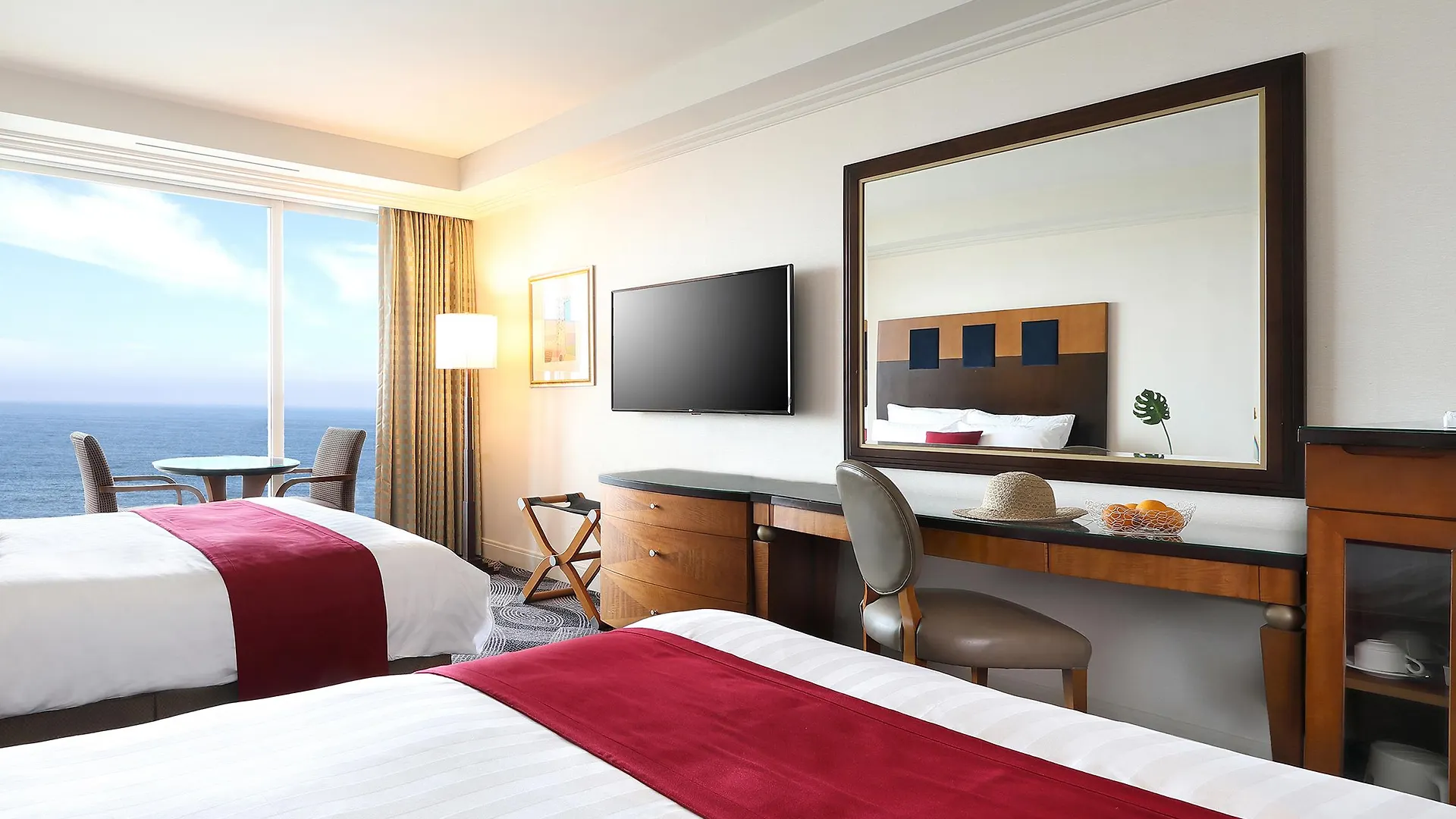 Hotel Ramada Plaza By Wyndham Jeju Ocean Front